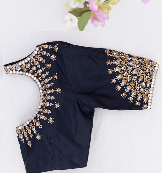 Black Antique Arch Embroidery Blouse