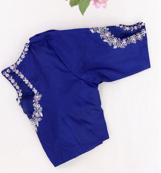 Blue Creeper Embroidery Blouse
